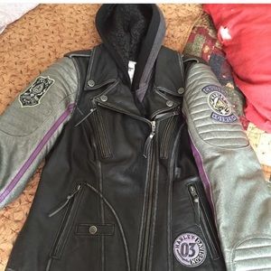 Women’s Harley Davidson leather jacket